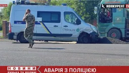 На Волині сталася ДТП за участю авто поліції (відео)