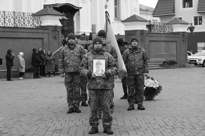 У Луцьку попрощалися із загиблим на Запоріжжі штаб-сержантом Віктором Оверчуком (фото)