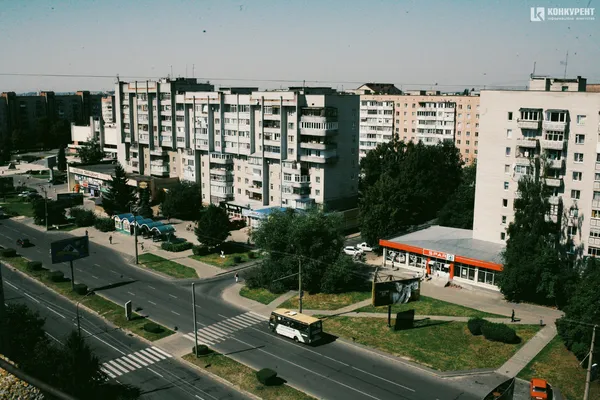 Який вигляд має Луцьк з дахів Лесиного вишу (фото)