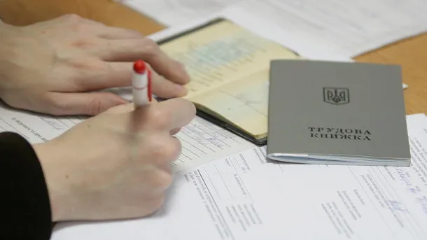 Фіскали бачать позитив: на Волині зарплати виходять «з тіні»