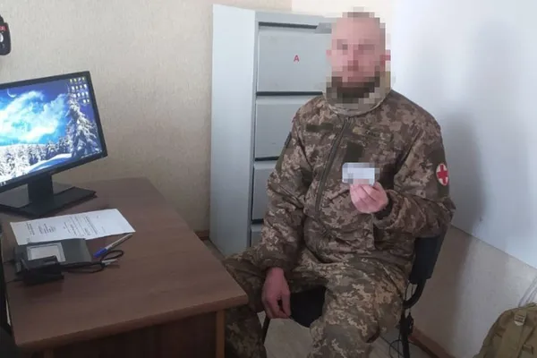 На Волині шістьом військовослужбовцям відновили втрачені документи (фото)