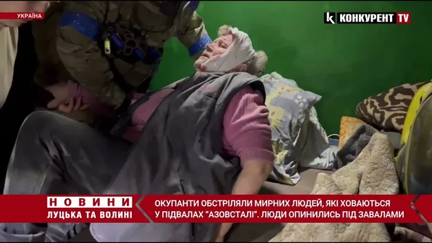 У Маріуполі – обстріл «Азовсталі»: люди опинилися під завалами (відео)