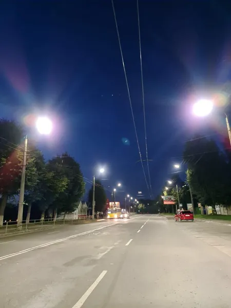 На Львівській у Луцьку засвітили майже 250 нових LED-ліхтарів (фото)