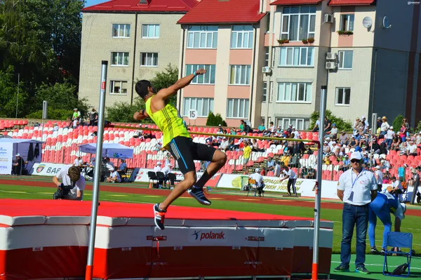 Відкриття та перші переможці: у Луцьку стартував чемпіонат України з легкої атлетики (фото)