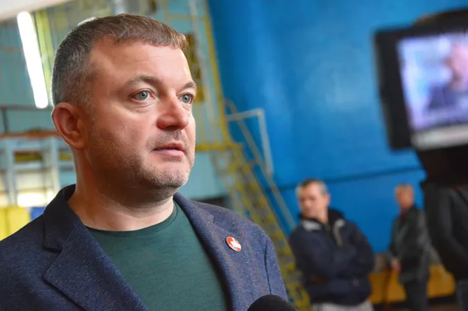 Делегуємо відповідальність за Україну: Покровський проголосував у Луцьку (фото)