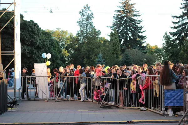 Як лучани відривалися на концерті до Дня міста (фото)