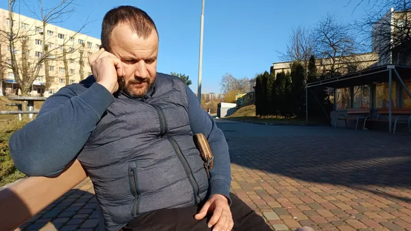 «Водії приїжджали – і в них відбирало мову»: луцький волонтер возить допомогу у гарячі точки (інтерв'ю)