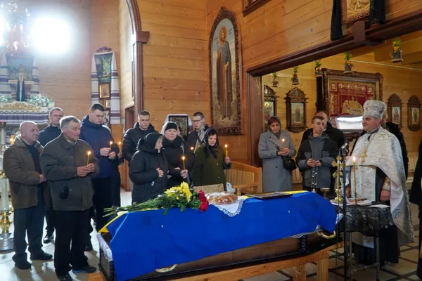 Сподівалися на диво до останнього: у Володимирі знайшов спочинок воїн Володимир Білусяк (фото)