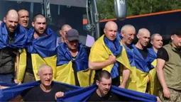 Відбувся другий етап обміну полоненими: кого вдалося звільнити (фото)