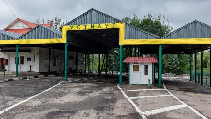 На Волині 66-річна жінка намагалася незаконно виїхати за кордон із паспортом США