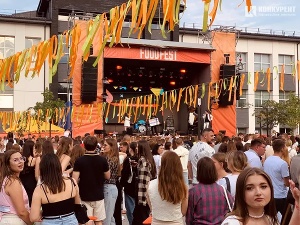 Як у Луцьку відгуляли перший день серпневого FOODFEST (фото)