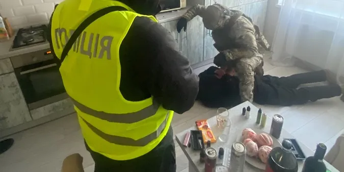 Привів додому 13-річну: у Сумах затримали 42-річного педофіла (фото, відео)
