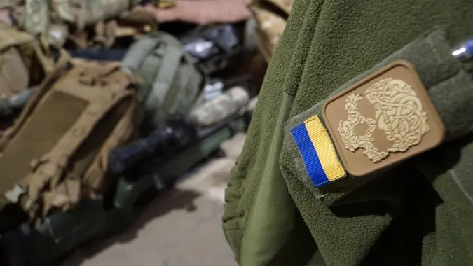 На сході ЗСУ знищили близько 100 загарбників, три танки та безпілотник ворога