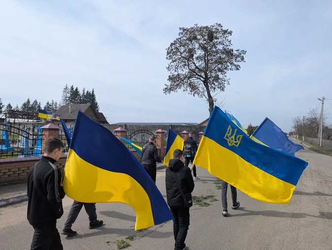 На Волині попрощалися із молодим воїном Артемом Сидоруком (фото)