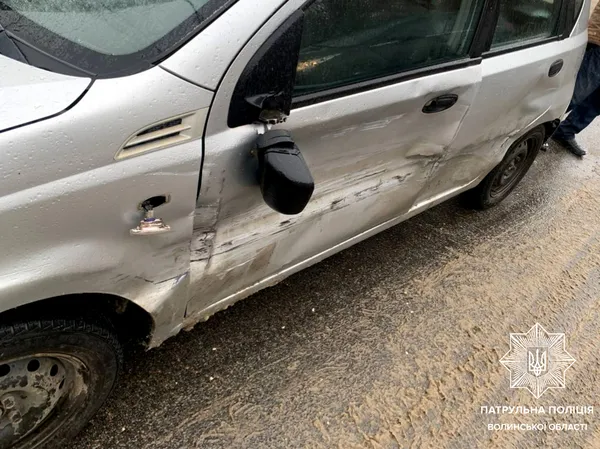 У Луцьку на Гнідавській аварія: на місці працювали патрульні (фото)
