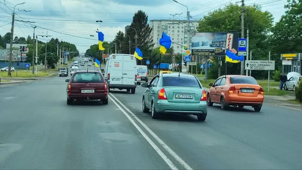 Як луцькі волонтери повертають додому полеглих воїнів (фото, відео)