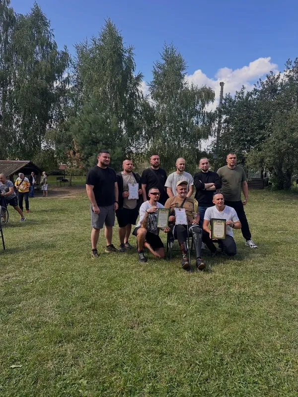 Риба по лікоть, природа і відновлення: у Боголюбах ветерани змагалися з риболовлі (фото)