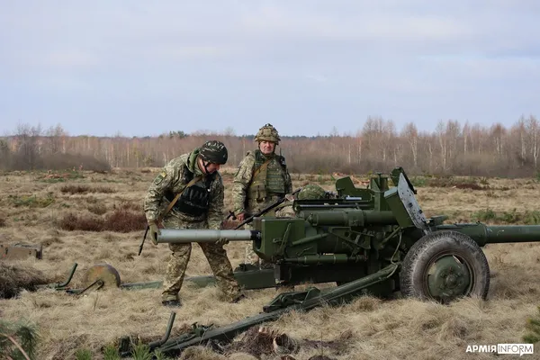 На Волині воїни ТРО тренуються палити групові та одиночні цілі противника (фото)