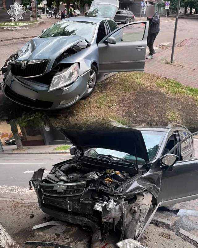 У Луцьку – ДТП на перехресті: не розминулись Chevrolet та Skoda