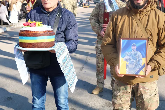 На Волині попрощалися із 22-річним воїном Назаром Кравчуком (фото)