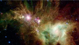 NASA опублікувала фото "космічної різдвяної сніжинки" (фото)