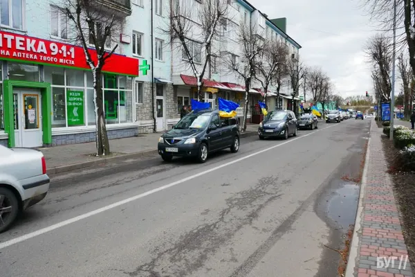 У місті на Волині пройшла мирна акція на підтримку наших захисників (фото)