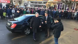 Петро Порошенко прибув до луцького собору (фото, відео, оновлюється)