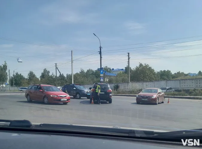 У Луцьку – аварія біля консульства Польщі: рух ускладнено (відео)