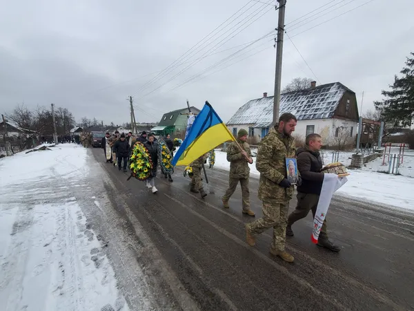 На Маневиччині провели в останню дорогу Олександра Голодюка  та Андрія Міщука (фото)