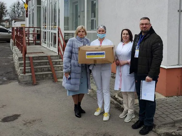 Благодійники передали гуманітарну допомогу медзакладам Волині (фото)