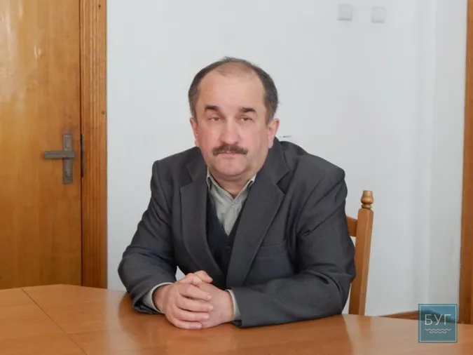 Волинський освітянин, сини якого служать Росії, звільнився