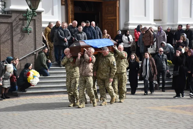 У Луцьку попрощалися з загиблим на Запоріжжі воїном Дмитром Гуцаленком