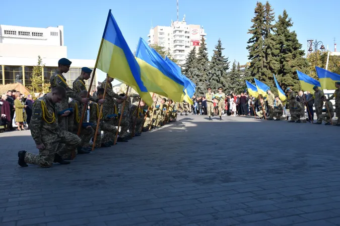 Зі зброєю і прийомами рукопашки: як приймали в Луцьку в ліцеїсти (ФОТО)