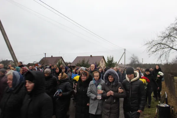 На Волині прощались із загиблим воїном Дмитром Дем’янчуком (фото)