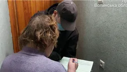 Муніципали «спалили» лучанок, які продавали вдома сурогатний алкоголь (фото)