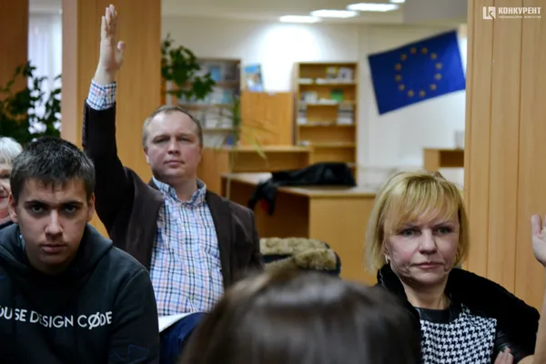 Перейменуванню бути: вирішили долю Лесиного вишу (фото)