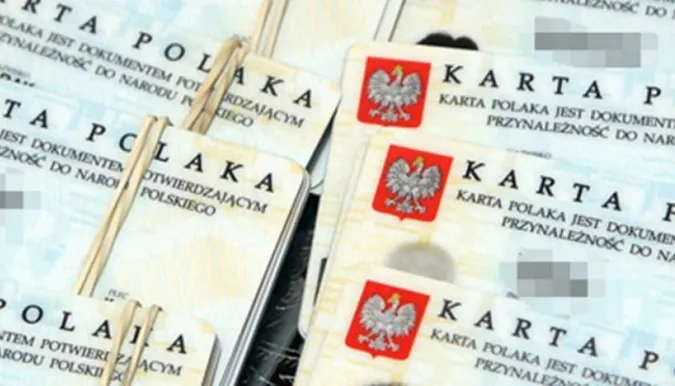 Закон про видачу Карти поляка змінили: що буде тепер