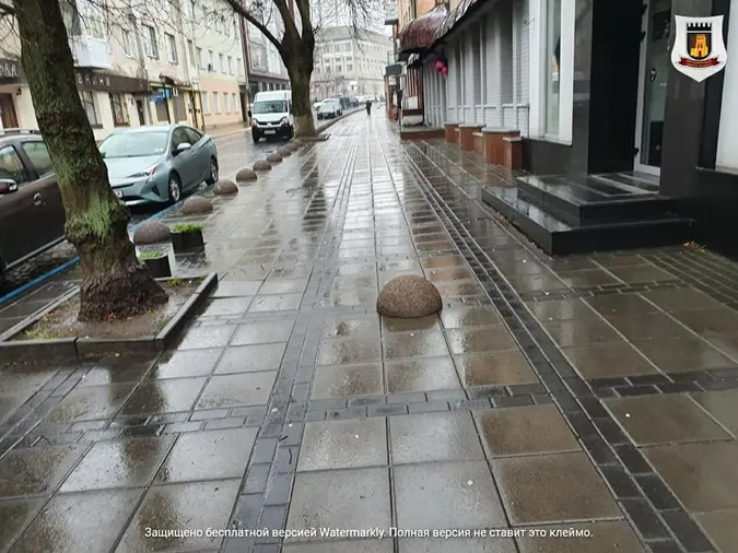 У центрі Луцька тротуари тепер – тільки для пішоходів (фото)