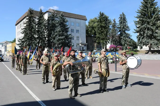 На Волині в останній земний шлях провели Героя Віталія Новосада (фото)