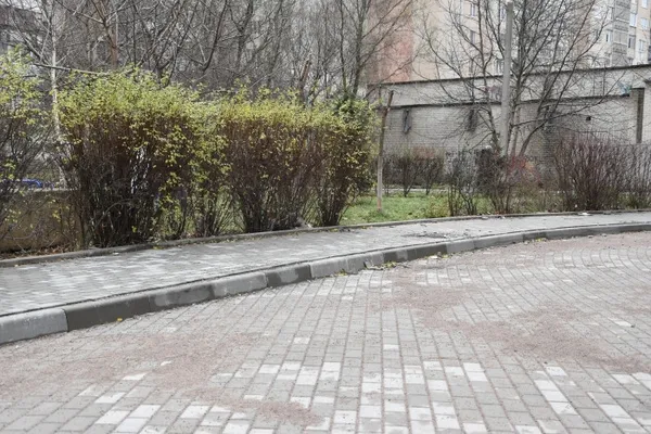 У Луцьку завершують ремонт дворів і доріг (фото)