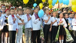 День знань без чиновників: що думають лучани (фото)