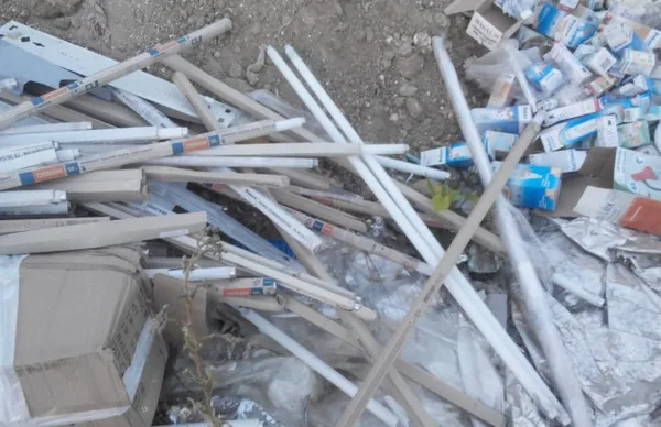 На луцьке сміттєзвалище вивозили люмінесцентні лампи