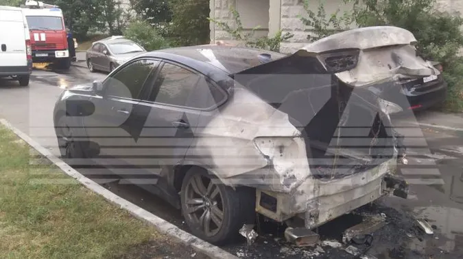 У Москві підпалили авто посадовця Генштабу збройних сил росії (відео)