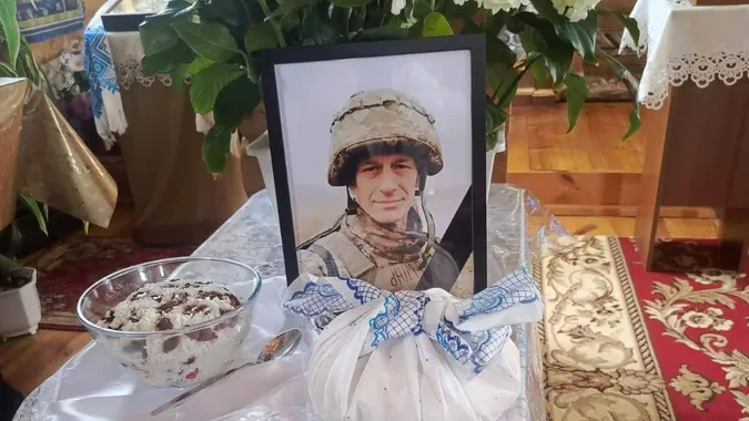 Загинув у Курській області: на Волині попрощалися з воїном Віктором Кревським (фото)