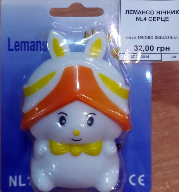 На Волині продавали підозрілі дитячі нічники (фото)