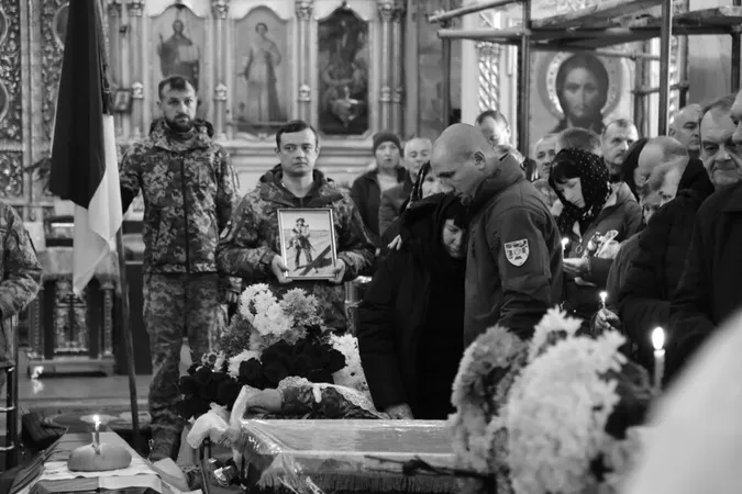 У Луцьку провели в останню дорогу захисників Валерія Семенюка та Анатолія Мерчука (фото)