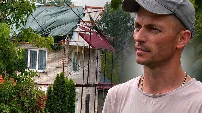 «У подвір'ї літало все»: на Волині у селищі буревій пошкодив понад 20 будівель (фото, відео)