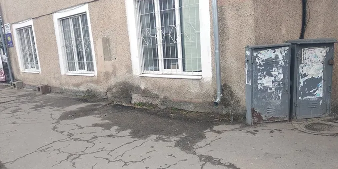 Володимирських підприємців зобов’язали привести паркани та фасади до порядку (фото)