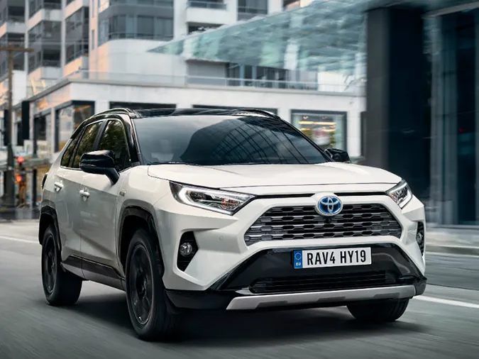 ТОП-10 автомобілів, які українці купували у травні