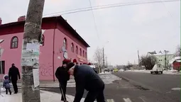 Хто захаращує вулиці Луцька: муніципали показали нових "героїв" (фото)